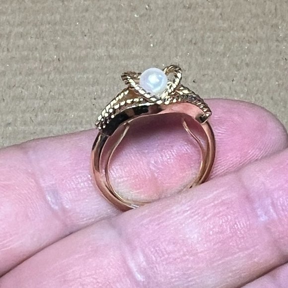 AVON 1977 VINTAGE GENUINE CULTURED PEARL RING~ SIZES 7 - Picture 6 of 8